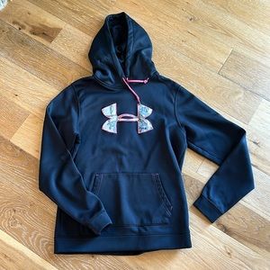 Women’s UA hooded sweatshirt